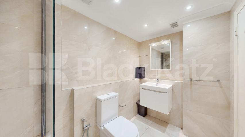 Spacious two bedroom property located near Bayswater / Paddington Porchester Place, Paddington